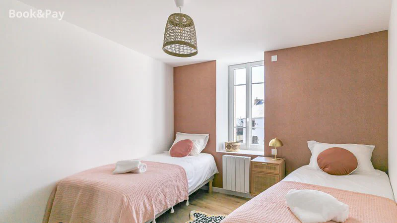 Deuxième chambre de l'appartement Callot à Carantec